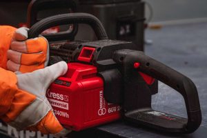 kress battery chainsaw